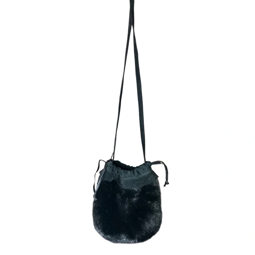 VTG 00s‎ Y2K Dennis Basso Faux Fur Shoulder Crossbody Bucket Bag Leather Black